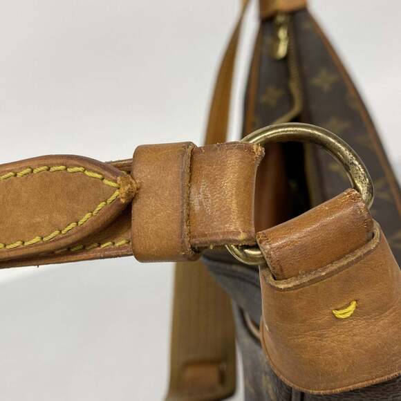 LOUIS VUITTON Brown Monogram Boulogne 30 Shoulder Bag - Picture 8 of 12